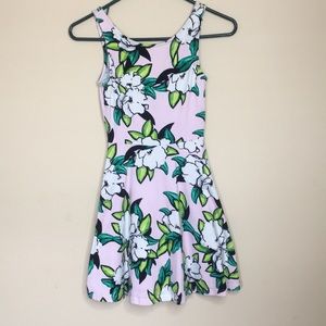 Selling a floral, pink dress!